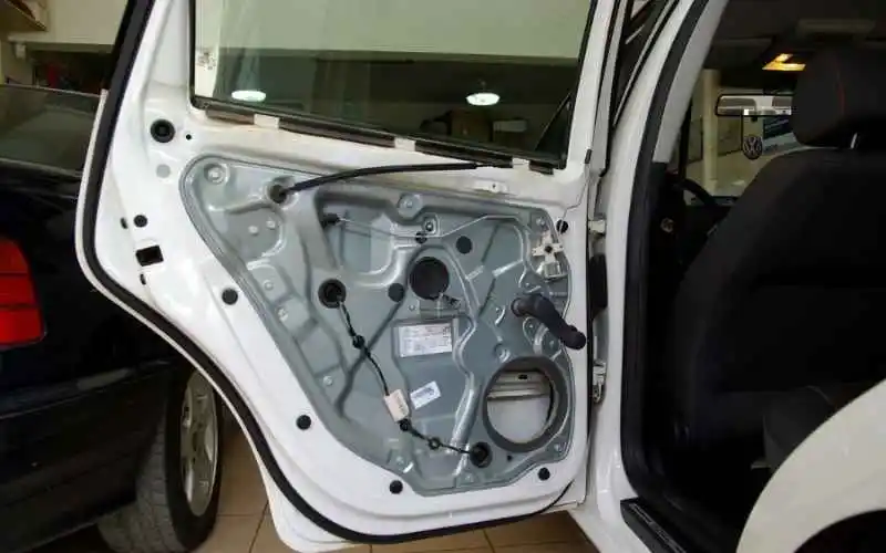 Kocaeli Elektrikli Oto Cam Motoru Revizyonu ve Tamir Servisi